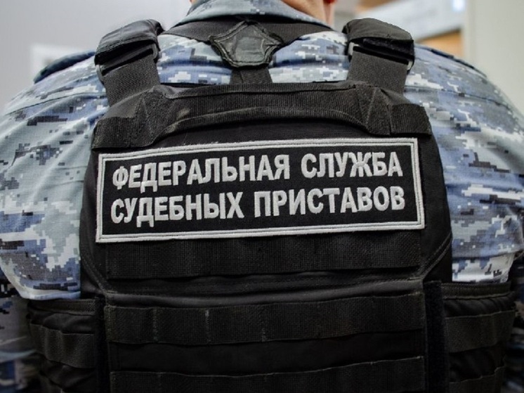 Абаканца заставили выплатить моральный вред за испуг сотрудниц ирландского паба