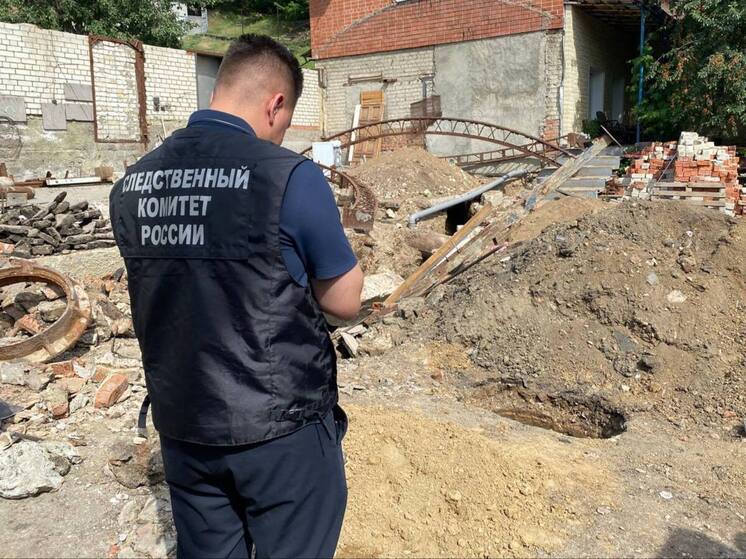 В центре Саратова мужчина погиб при обрушении стены