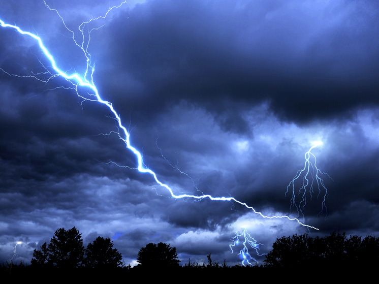 В воскресенье в Калугу придёт гроза