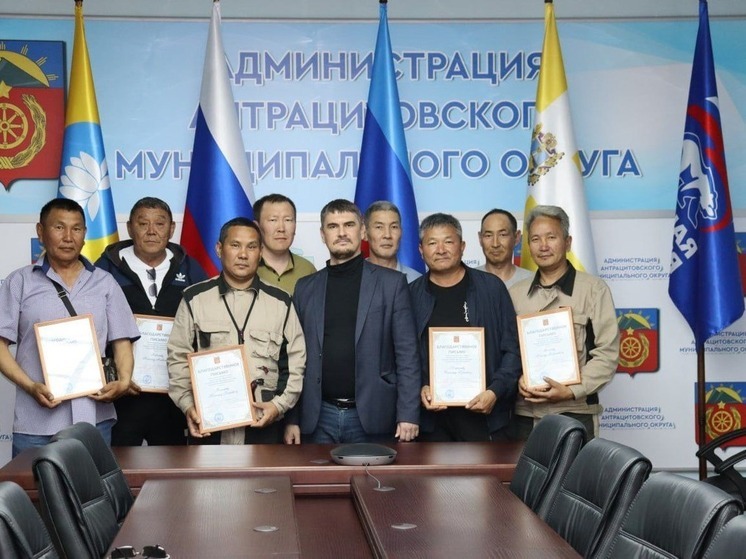 Коммунальщики Калмыкии завершили вахту в Антраците