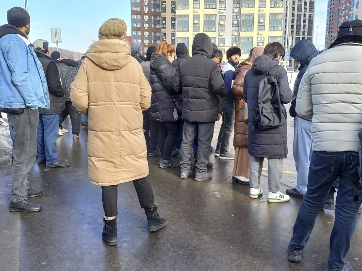 В Госдуму внесли проект, отменяющий экзамен по русскому для части мигрантов