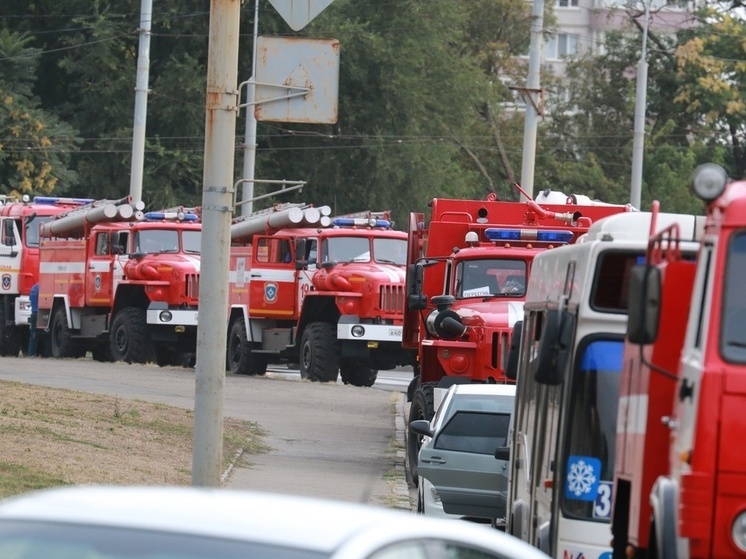 В Волгодонске на улице дружбы сгорела иномарка