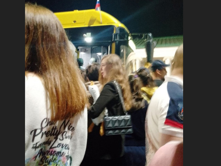 Ярославцы до часу ночи не могли уехать после салюта