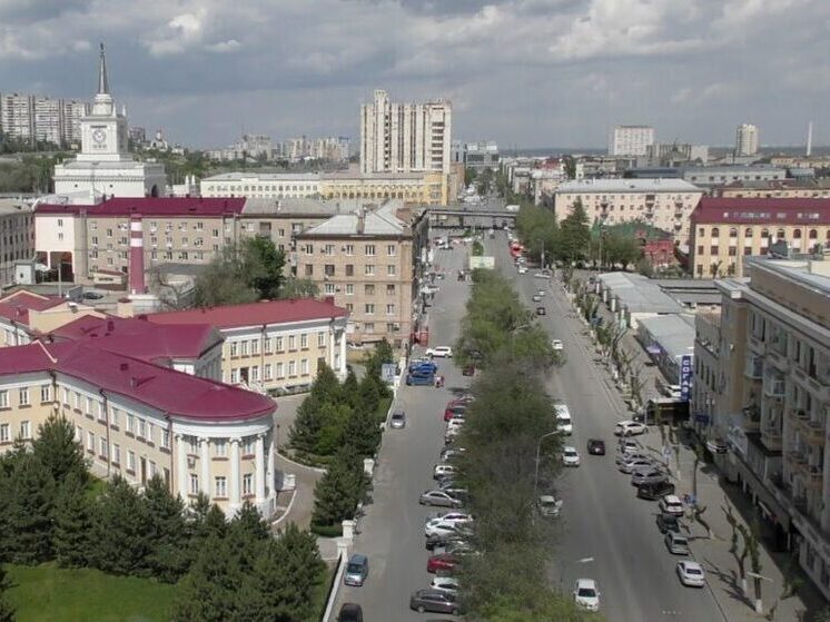 Квестами, концертами и консультациями отметили День соседей в Волгограде