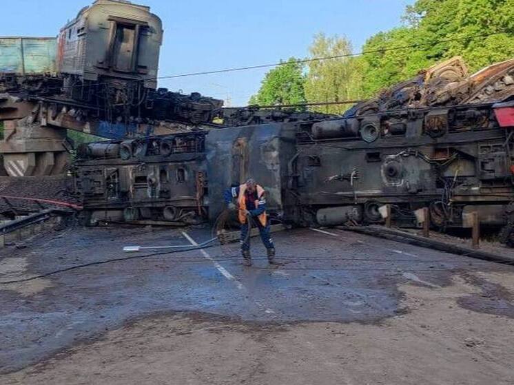 Прокуратура контролирует восстановление после крушения поезда в Курской области