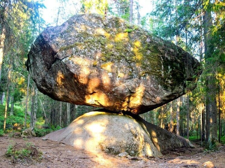 Петрозаводский турист рассказал о летающей скале в соседней Суоми