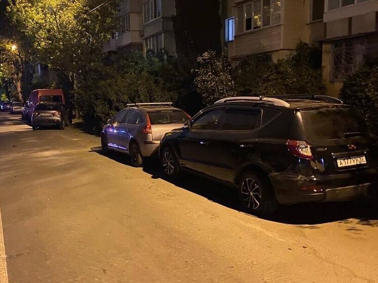 В Севастополе пьяный водитель устроил ДТП с тремя иномарками
