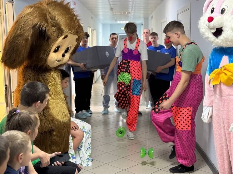 Врио губернатора ЕАО поздравила пациентов больницы с Днем защиты детей