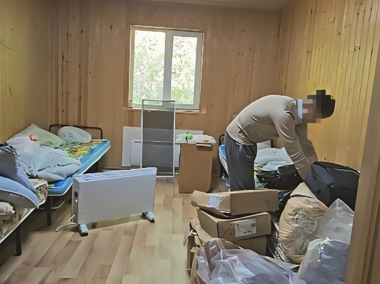 В Самаре мигранты пытались спрятаться от полицейского рейда среди мебели