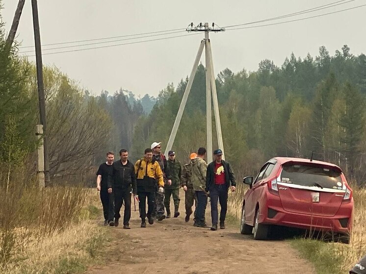 Свыше 100 чиновников помогают тушить лесной пожар возле села Тасей