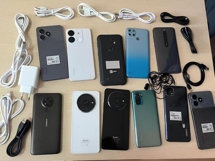 В томской колонии поймали ремонтника с 11 телефонами и SIM-картами