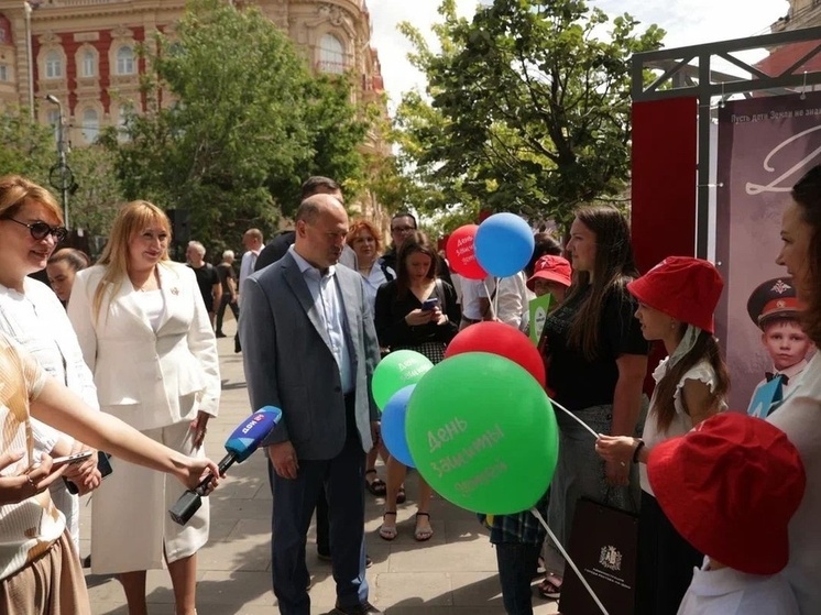 Глава Ростова посетил фестиваль «Город счастливого детства» в честь Дня защиты детей