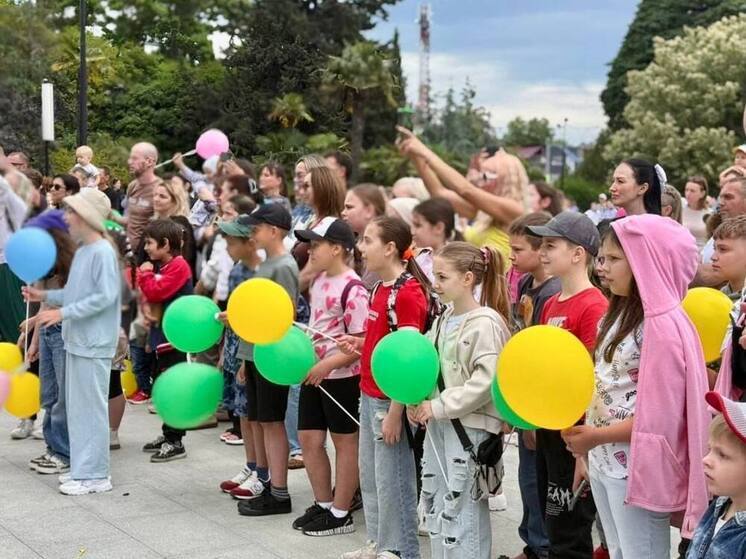 В Сочи в День защиты детей открылись летние досуговые площадки
