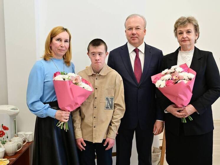 По словам Андрея Назарова, они могут рассчитывать на социальную поддержку, качественную медицину и доступное образование