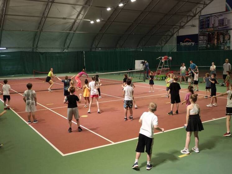 В «Калужниках» сыграли юные звёзды тенниса