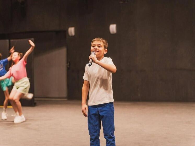 Иван Романов из ЛНР представляет Республику на национальном проекте патриотической песни