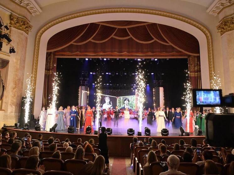 Юных сочинцев отметили за успехи в День защиты детей