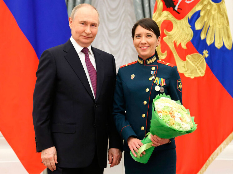 Недавно Звезда Героя РФ была впервые с начала специальной военной операции вручена женщине, удостоенной этой высокой награды