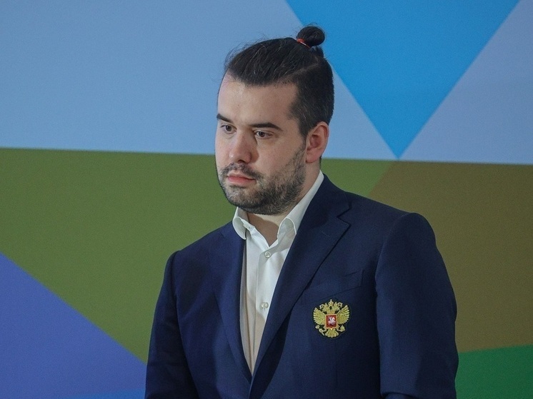 Ян Непомнящий сохранил 10-ю строчку в обновлённом рейтинге FIDE