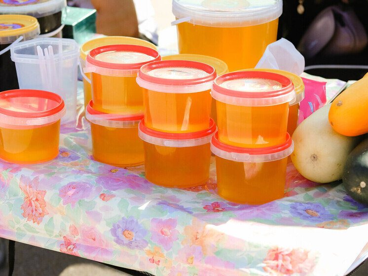 Приморские пчеловоды сообщили сроки появления свежего липового меда в ульях