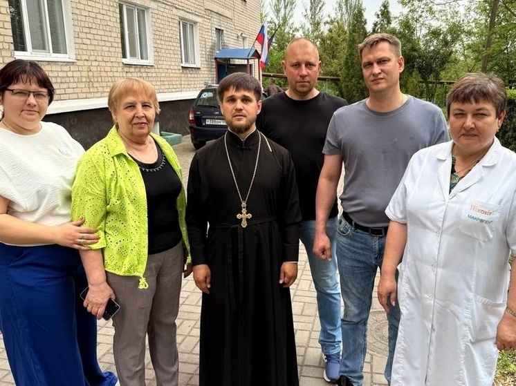 Югорчане собрали посылки для детского дома Макеевки
