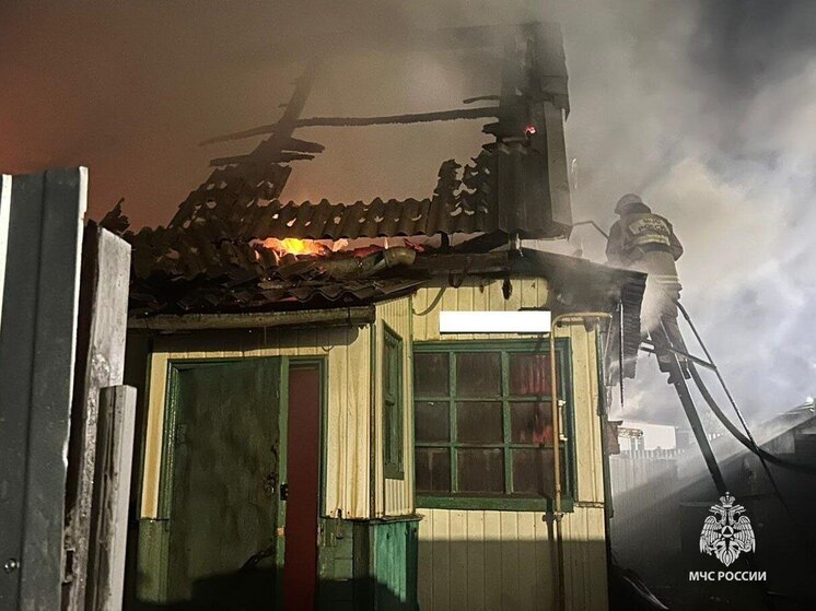 В Дубне пожар в доме охватил 50 квадратных метров
