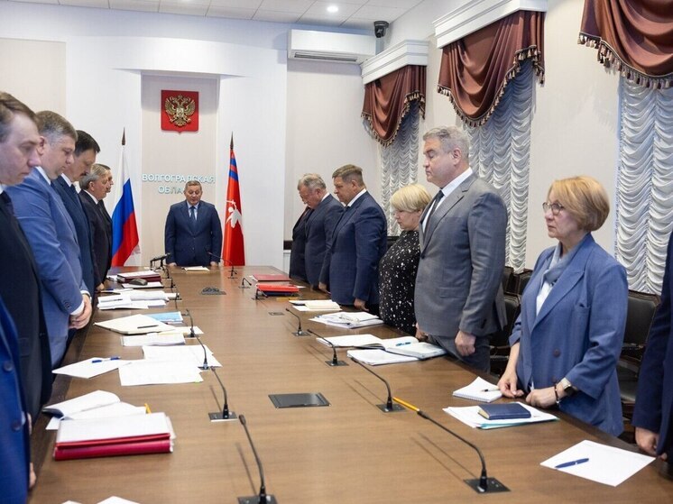 Бочаров поручил усилить готовность сил и средств пожарных в связи с жарой