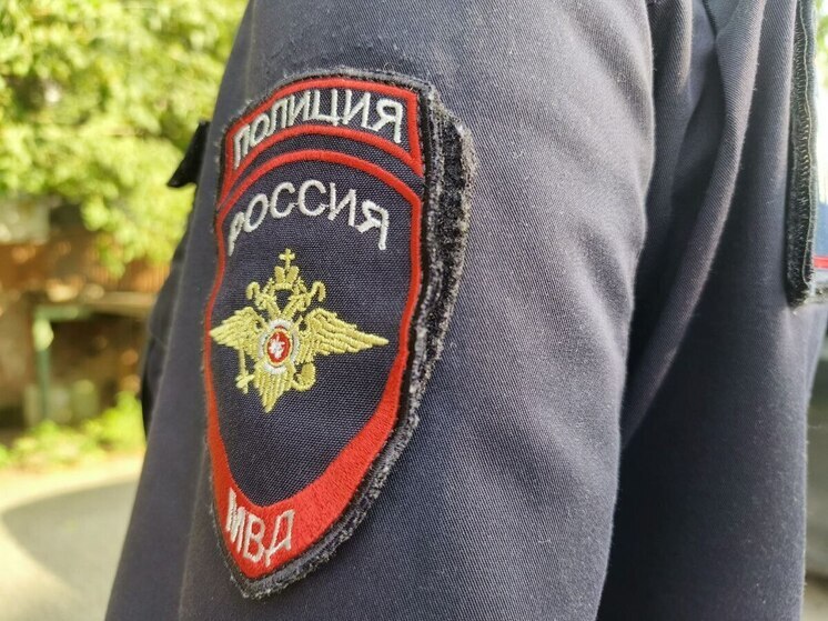 Юных участников творческого конкурса наградили полицейские в Хабаровске