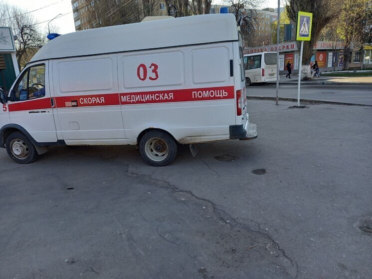 Пожилой саратовец упал с высоты