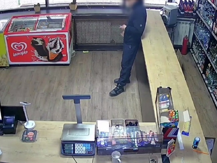 «Угрожал ножом» Задержан новосибирец, укравший 70 тысяч в магазине