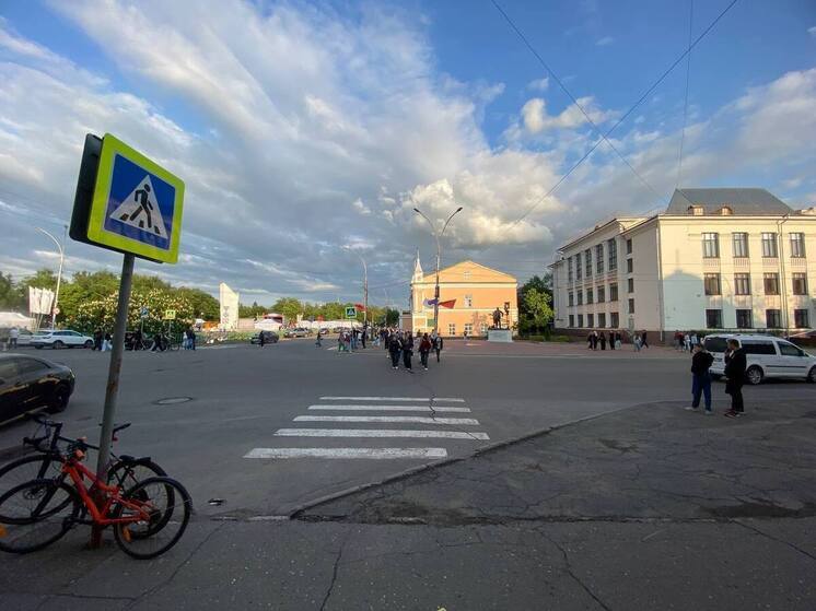 Пешеход и сбивший его мотоциклист попали в больницу в Вологде