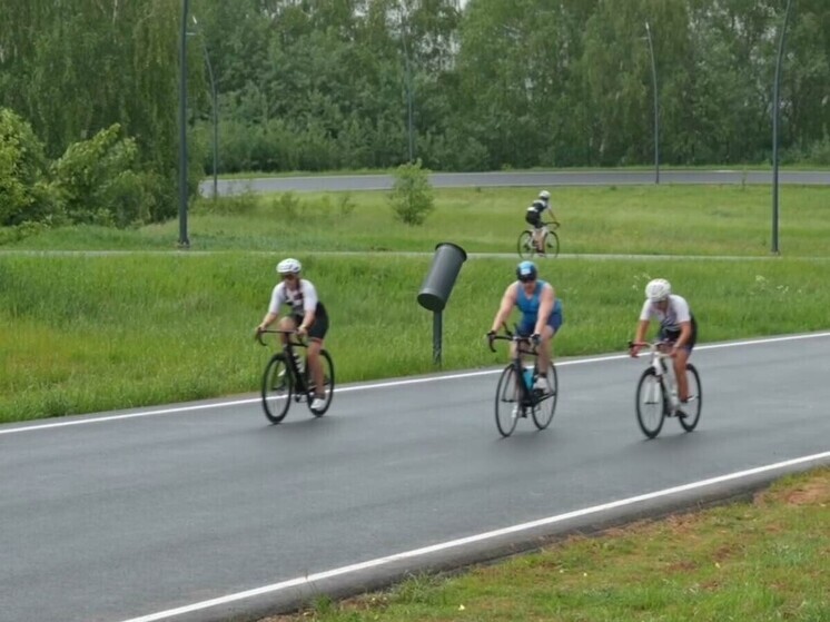 На обновленной велотрассе в Крылатском прошел Московский триатлон
