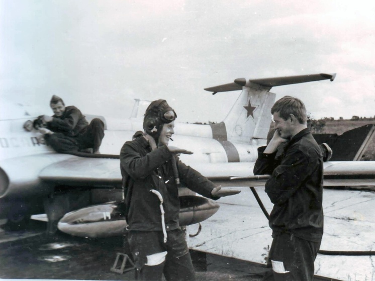 Под Калугой отмечают юбилей учебного авиационного центра ДОСААФ