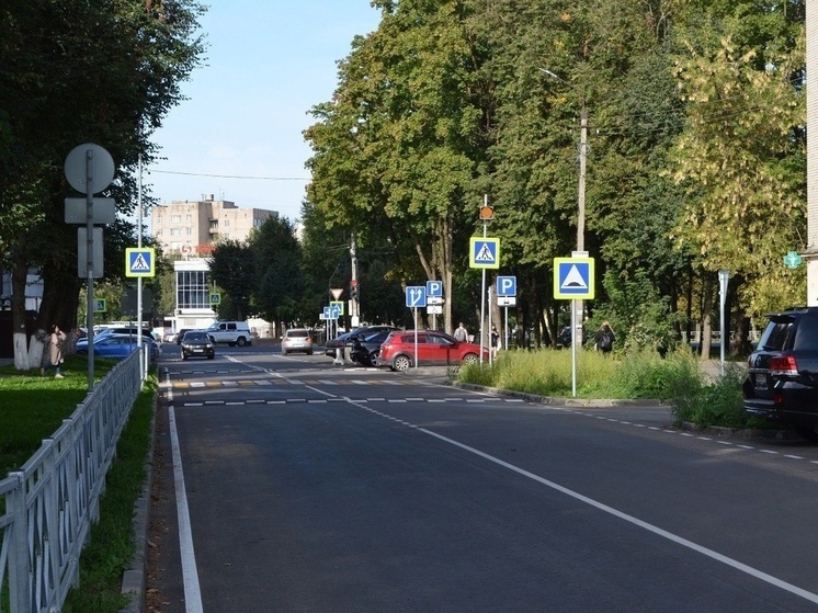 В Смоленской области отремонтируют дороги к образовательным учреждениям