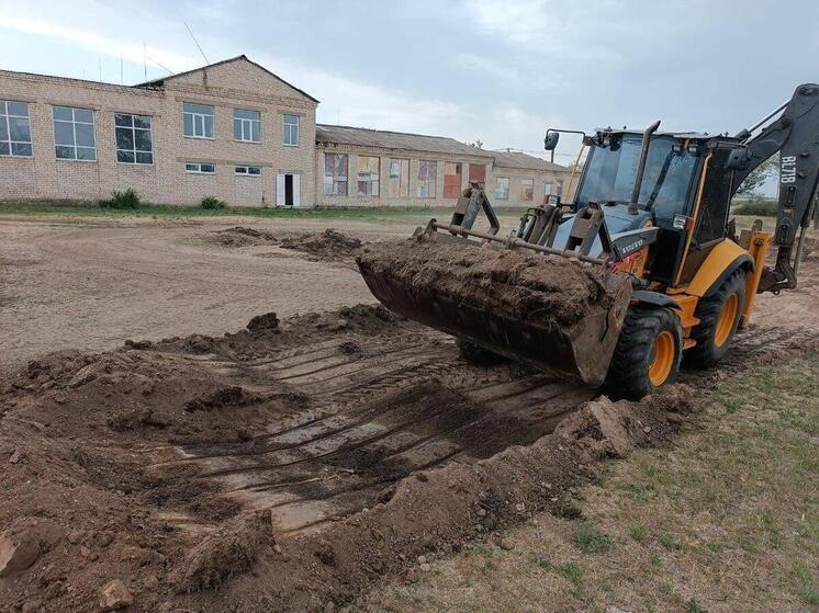 Адыгея начала строительство спортплощадки в Вольновской школе