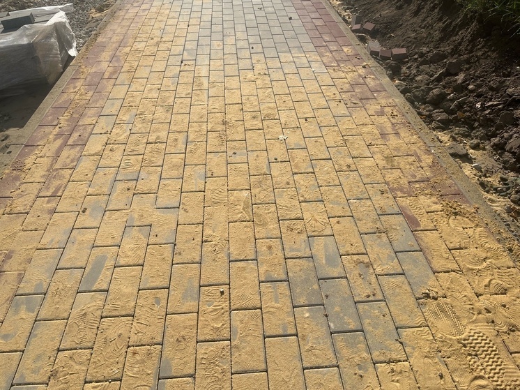 В селе Спасское-Лутовиново Мценского района благоустраивают парк семейного отдыха