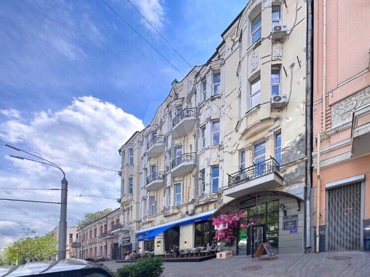 В Ростове выставили на продажу доходный дом А. Я. Шевырёвой.