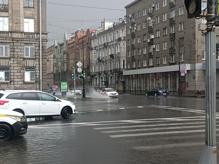 В южной части Петербурга услышат раскаты грома
