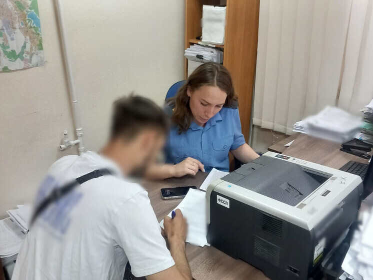 За отказ платить 30 тысяч рублей штрафа водитель из Крыма мог лишиться телефона