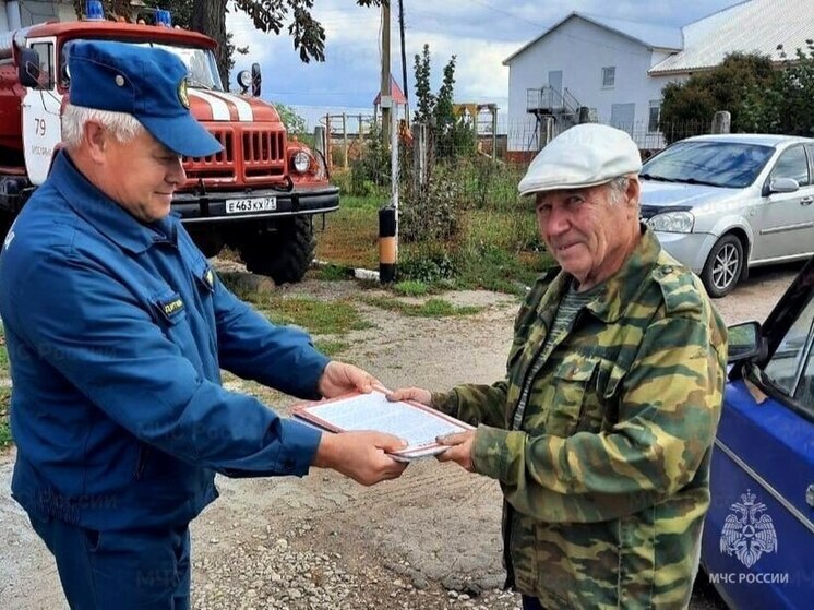 Тульские спасатели напомнили жителям о правилах пожбезопасности в быту