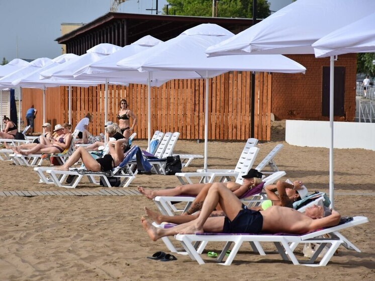 В Саратове открылся  новый пляж в Затоне