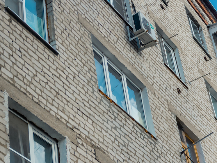 Власти Рязани оперативно заменили 19 окон, повреждённых обломками БПЛА