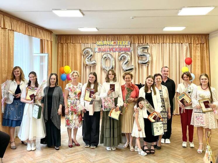 В пущинской Школе искусств им. Алябьева чествовали выпускников