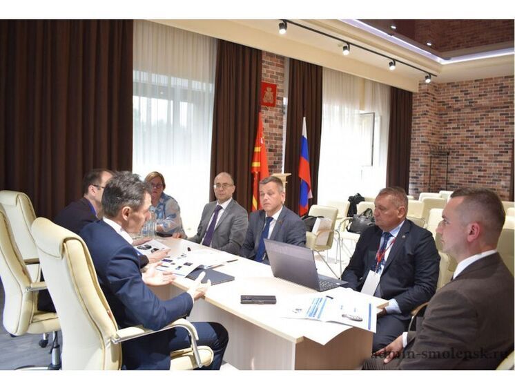 Министр транспорта и дорожного хозяйства Смоленской области встретился с представителями белорусских компаний