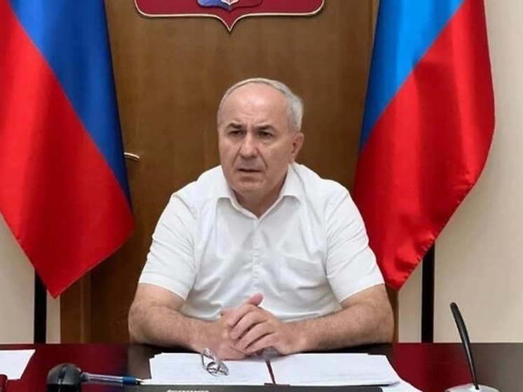 Экс-мэру Избербаша продлили арест по делу о взятке в 3,9 млн рублей