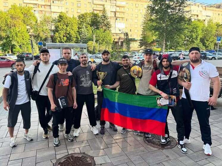 Бойцы из Дагестана выиграли 6 медалей на чемпионате России по ММА