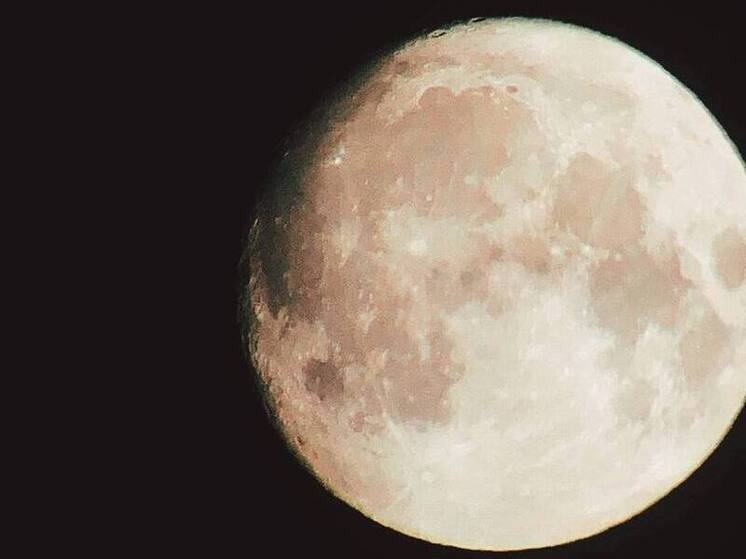 Назван ТОП-3 мифов о Луне, в которые мы почему-то верим