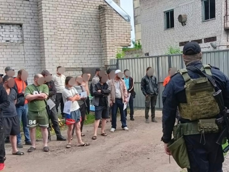Полицейские нагрянули в хостел и на стройплощадки в Твери