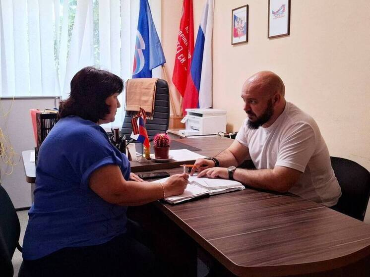 Омбудсмен встретился в Тавричанке с главой теротдела Оксаной Довбней