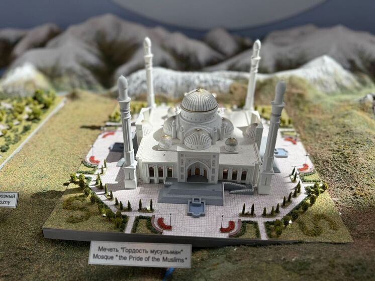 В Чечне стартовала первая Международная биеннале печатной графики «Голос гор»